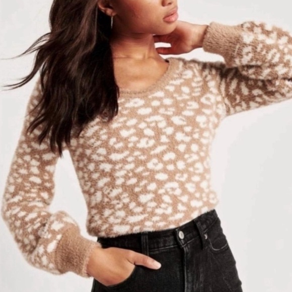 Abercrombie & Fitch Soft A&F Leopard Print Sweater, Size XS - Picture 1 of 8